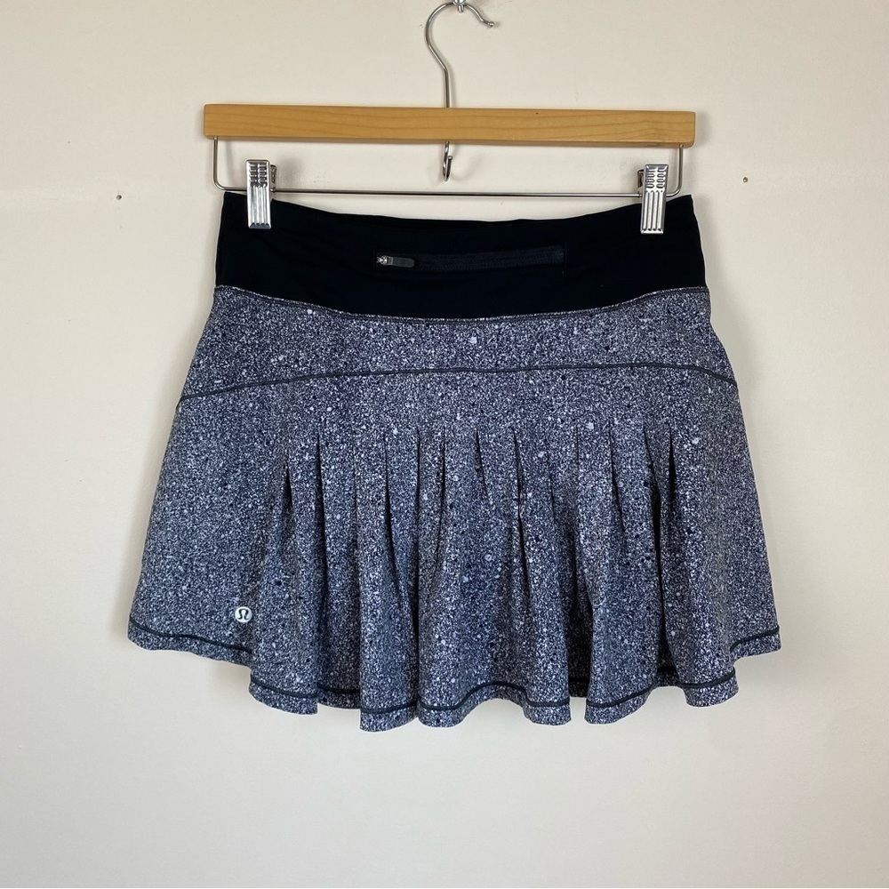 Lululemon Circuit Breaker Skirt II (Tall) 15" Luminesce Splatter White Black